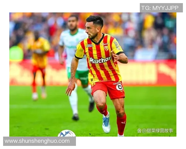 法甲第16轮战罢，朗斯从头登顶积分榜，冠军抢夺益发剧烈